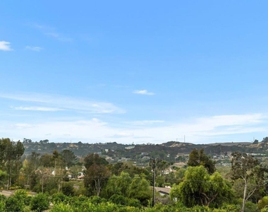4715 La Noria - Photo Thumbnail 20