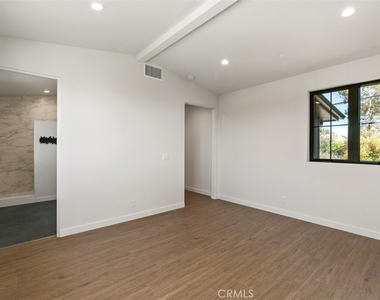 28832 Shady Place - Photo Thumbnail 27