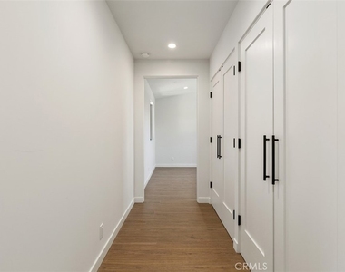 28832 Shady Place - Photo Thumbnail 25