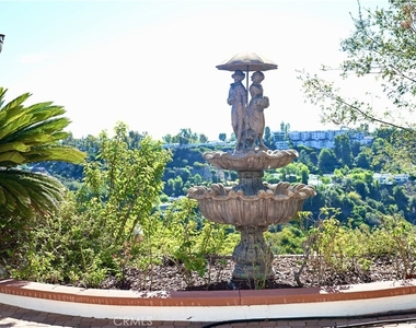 2726 Casiano - Photo Thumbnail 14