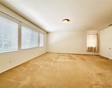 8740 Lodgepole Lane - Photo Thumbnail 28