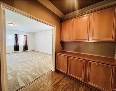 8740 Lodgepole Lane - Photo Thumbnail 26