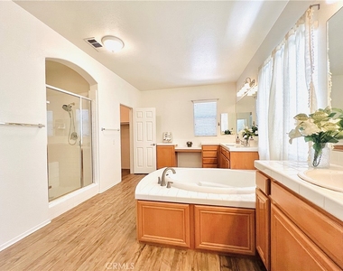 8740 Lodgepole Lane - Photo Thumbnail 30
