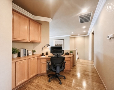 8740 Lodgepole Lane - Photo Thumbnail 25