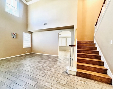 8740 Lodgepole Lane - Photo Thumbnail 23
