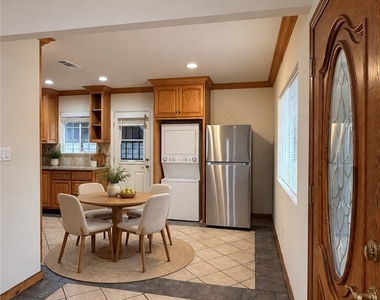 7881 Claybeck Avenue - Photo Thumbnail 5
