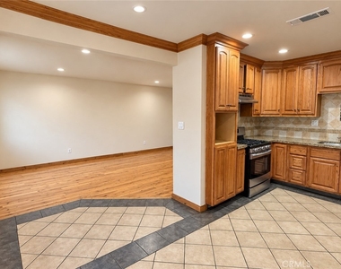 7881 Claybeck Avenue - Photo Thumbnail 20