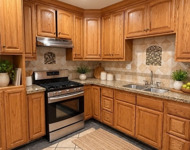 7881 Claybeck Avenue - Photo Thumbnail 4