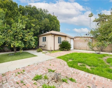 7035 Calhoun Avenue - Photo Thumbnail 16