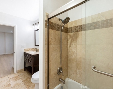 7035 Calhoun Avenue - Photo Thumbnail 9
