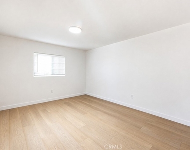 7035 Calhoun Avenue - Photo Thumbnail 11