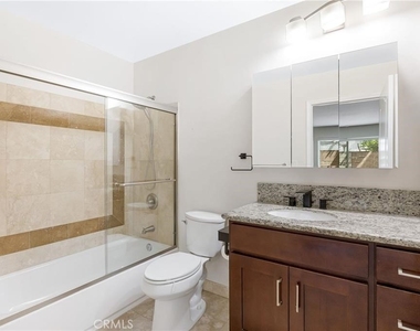 7035 Calhoun Avenue - Photo Thumbnail 12