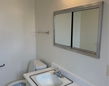 6235 Oak - Photo Thumbnail 13