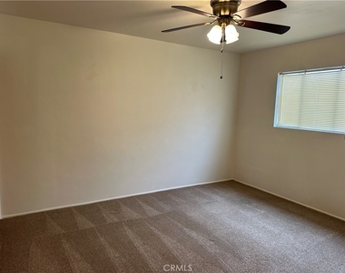 6235 Oak - Photo Thumbnail 11