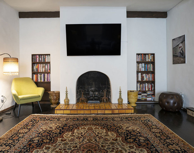 176 N Orange Drive - Photo Thumbnail 2