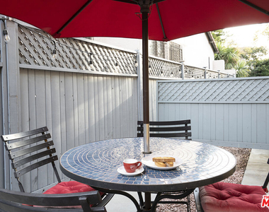 176 N Orange Drive - Photo Thumbnail 35