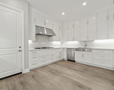 20348 W Marlow Lane - Photo Thumbnail 10