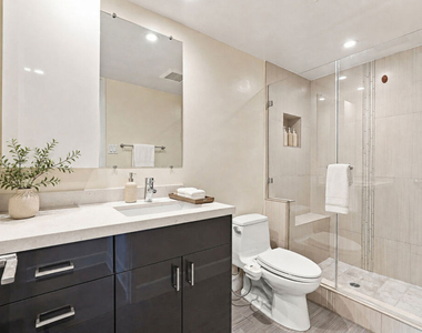 10433 Wilshire Boulevard - Photo Thumbnail 8