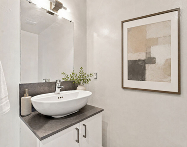 10433 Wilshire Boulevard - Photo Thumbnail 4