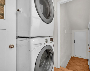 8349 W 4th Street - Photo Thumbnail 17