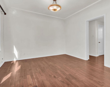 8349 W 4th Street - Photo Thumbnail 5
