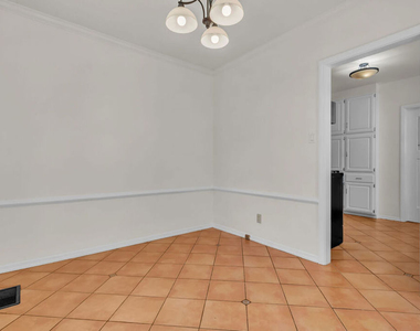 8349 W 4th Street - Photo Thumbnail 14