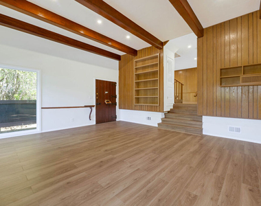 3602 S Lankershim Boulevard - Photo Thumbnail 8