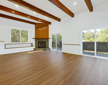 3602 S Lankershim Boulevard - Photo Thumbnail 6