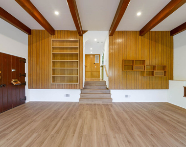 3602 S Lankershim Boulevard - Photo Thumbnail 12