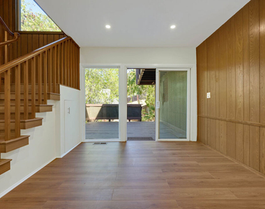 3602 S Lankershim Boulevard - Photo Thumbnail 18