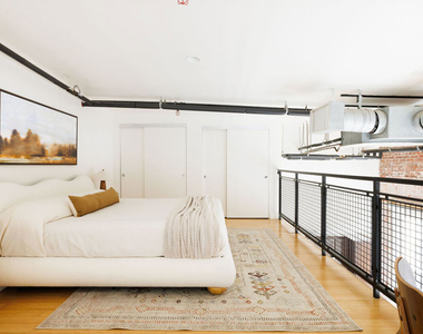 253 S Broadway - Photo Thumbnail 14