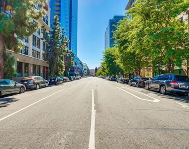 1111 S Grand Avenue - Photo Thumbnail 32