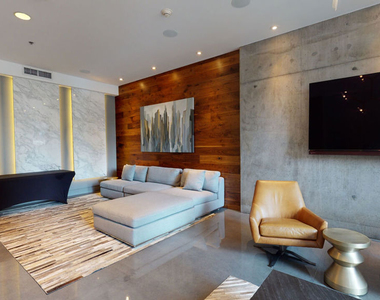 1111 S Grand Avenue - Photo Thumbnail 23