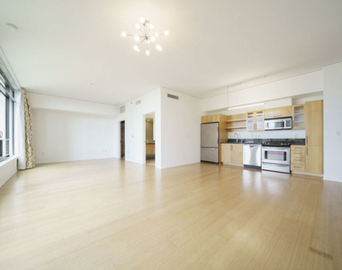 1111 S Grand Avenue - Photo Thumbnail 4