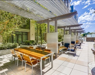 1111 S Grand Avenue - Photo Thumbnail 15