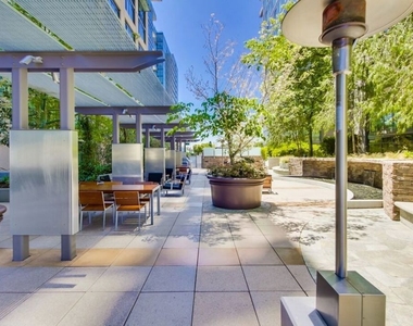1111 S Grand Avenue - Photo Thumbnail 12