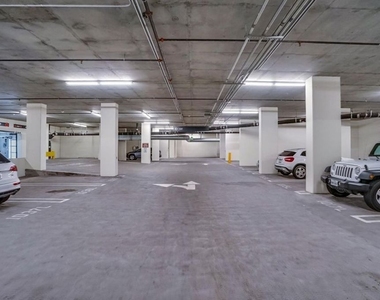 1111 S Grand Avenue - Photo Thumbnail 19