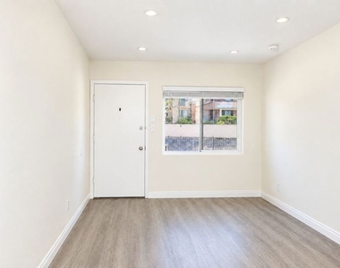5218 Navarro Street - Photo Thumbnail 1