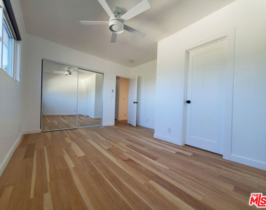 1491 Scott Ave - Photo Thumbnail 17