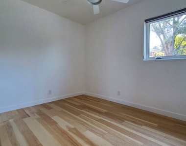 1491 Scott Ave - Photo Thumbnail 12