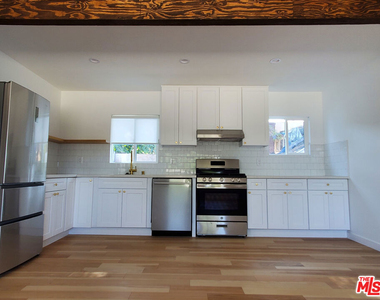 1491 Scott Ave - Photo Thumbnail 7
