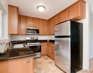 526 Calle Montecito - Photo Thumbnail 13