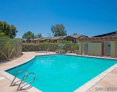 526 Calle Montecito - Photo Thumbnail 17
