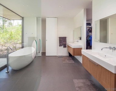 5481 Toyon Rd - Photo Thumbnail 22
