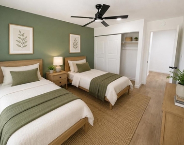 7380 Dumosa Avenue - Photo Thumbnail 7