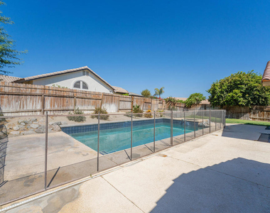 44435 Buttercup Lane - Photo Thumbnail 32