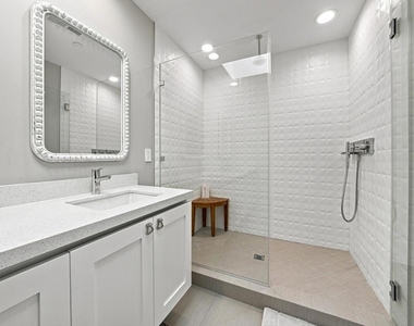 1000 Surrey Lane - Photo Thumbnail 34