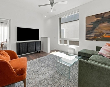 1000 Surrey Lane - Photo Thumbnail 25