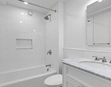 East 76 Street and 5 Ave  - Photo Thumbnail 9