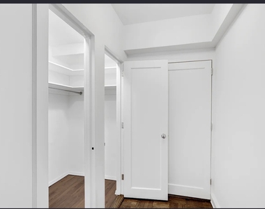 East 76 Street and 5 Ave  - Photo Thumbnail 7